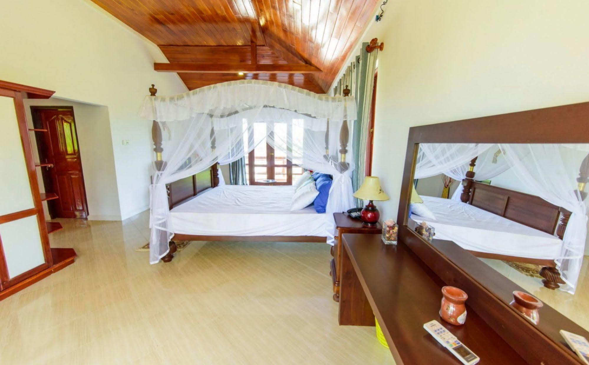 Hikka Hide Villa Hikkaduwa Exteriér fotografie